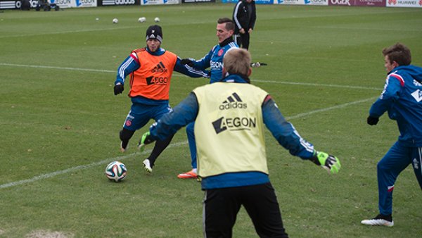 用他们惯用 用他们惯用