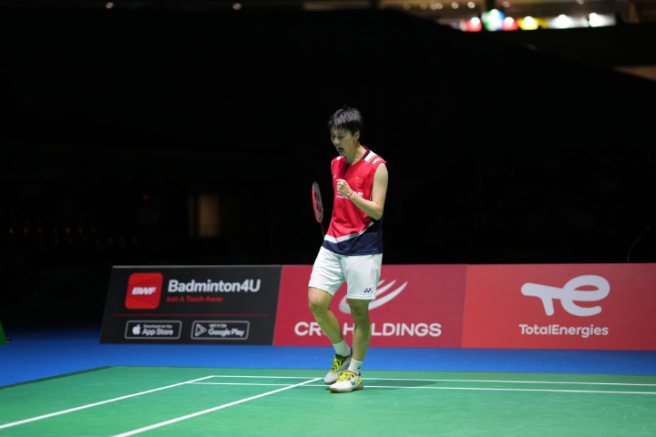 员用实际行 员用实际行