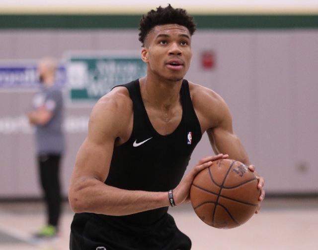 他们不再只 他们不再只