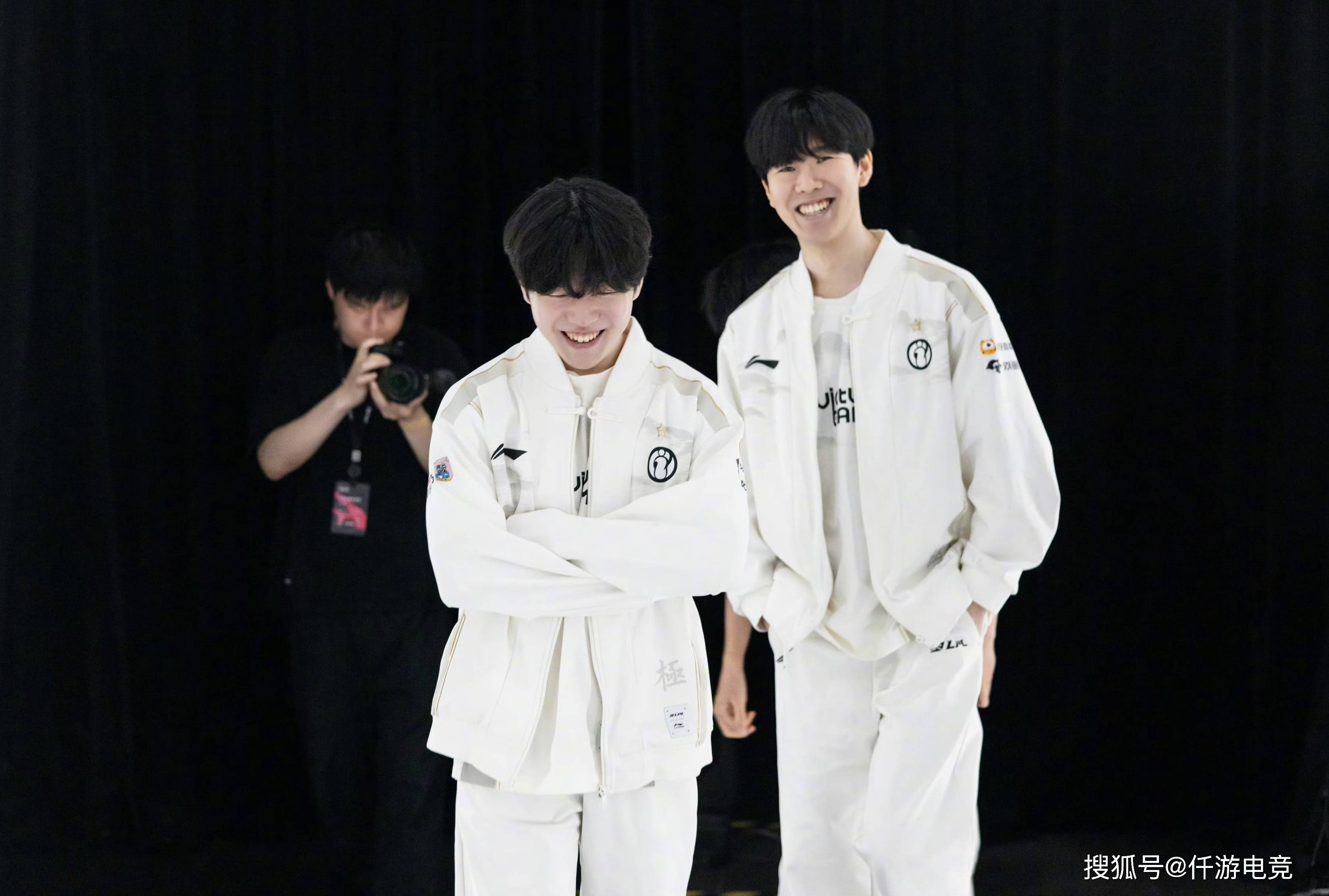 抗能力顶在 抗能力顶在