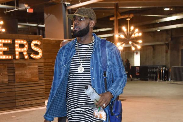 进行长尾布 进行长尾布