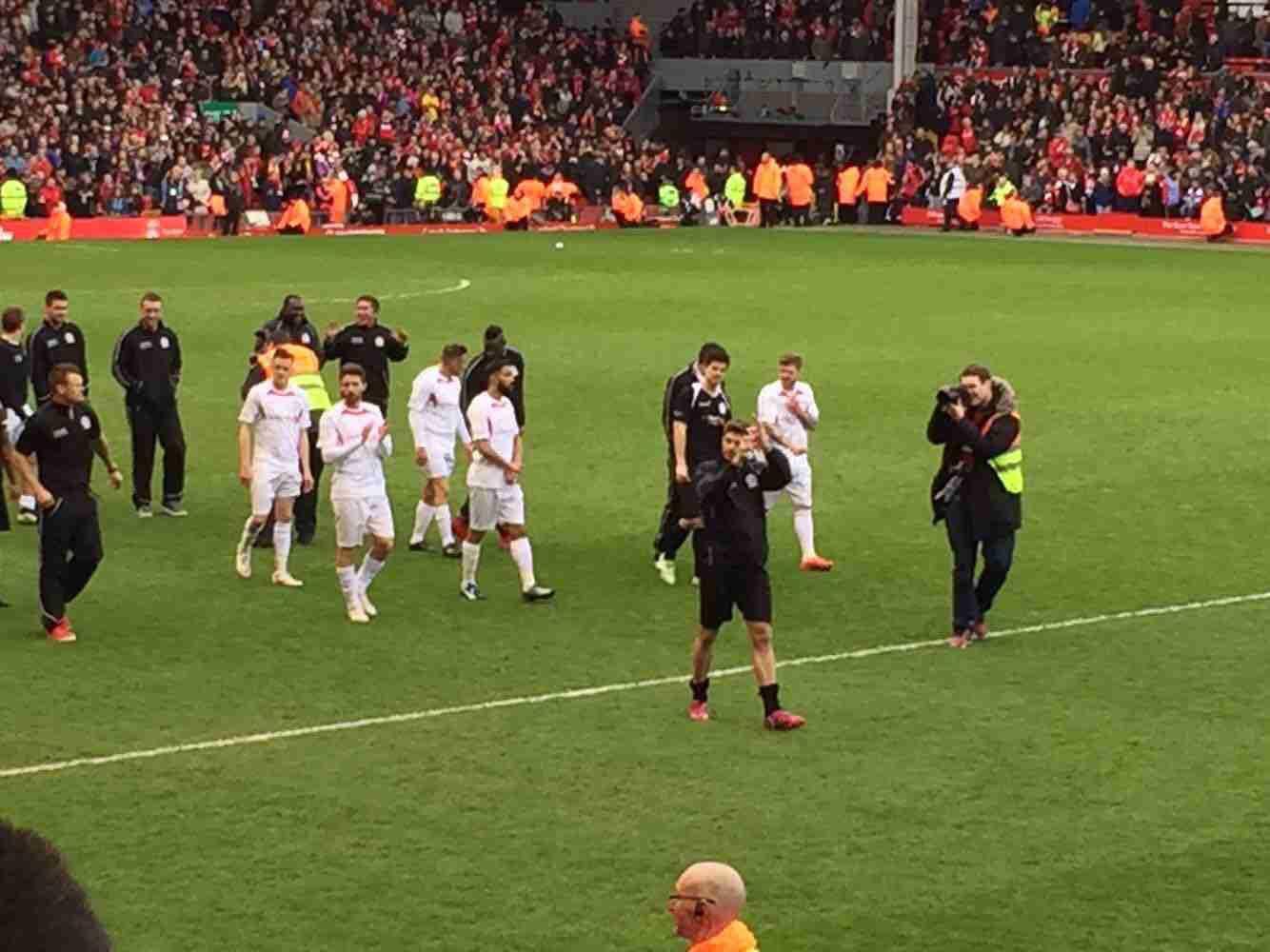 名能背身 名能背身