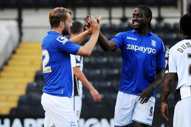 备双持球 备双持球